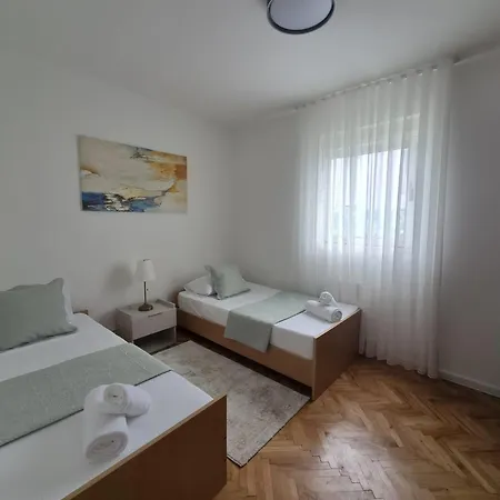 Apartment Den Zadar